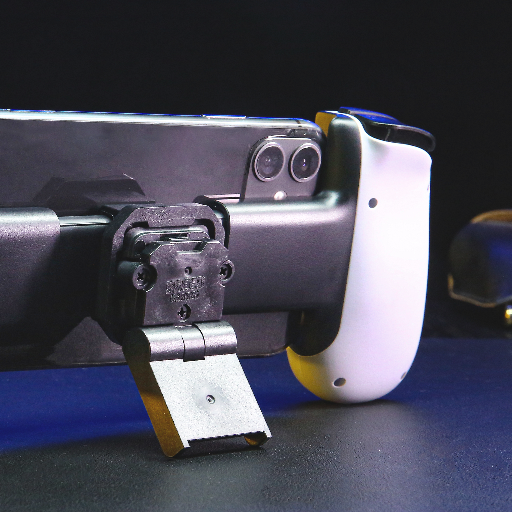 Bracket & Adjustable Kickstand: Backbone One & Razer Kishi V2