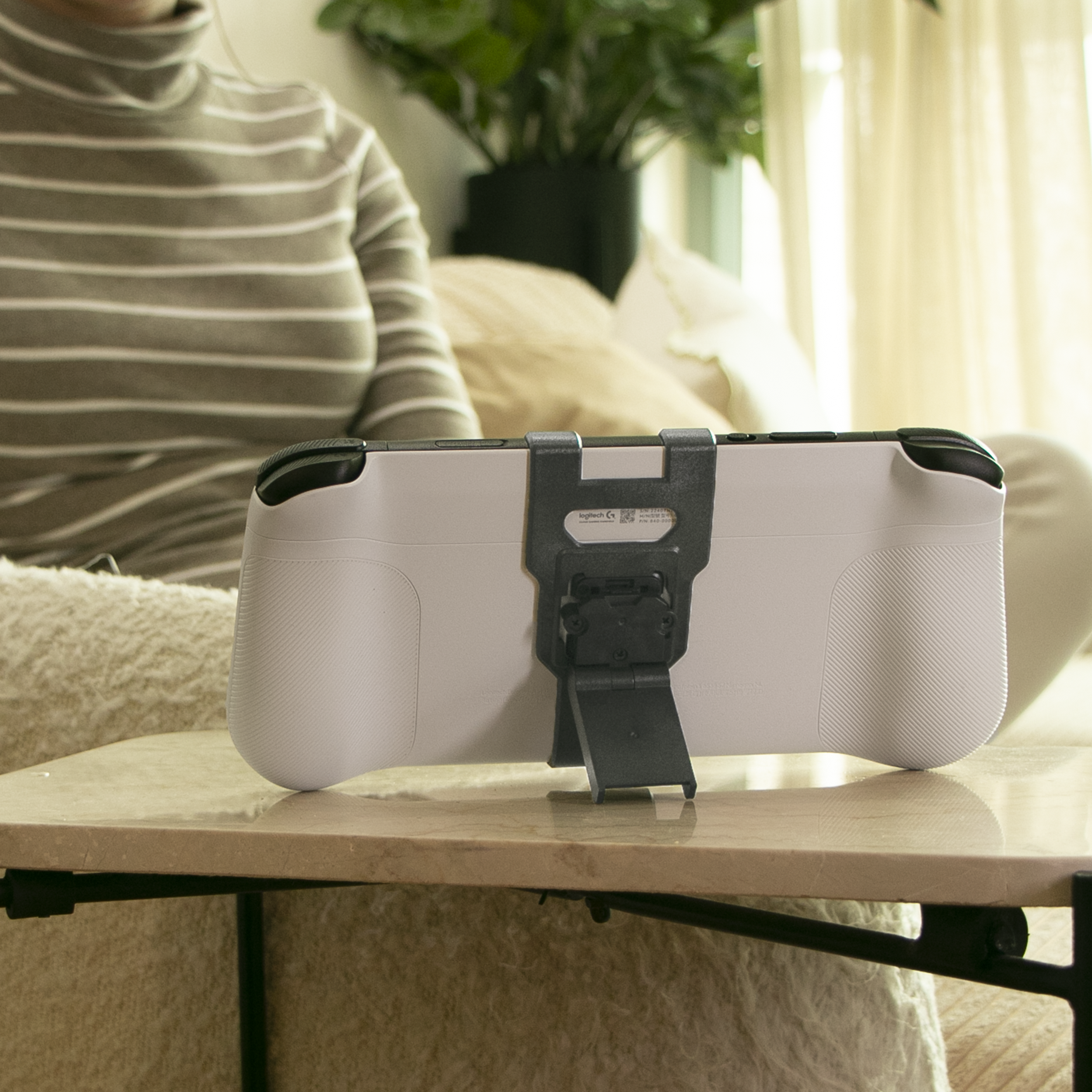 Full Bracket Attachment Bundle: Logitech G Cloud